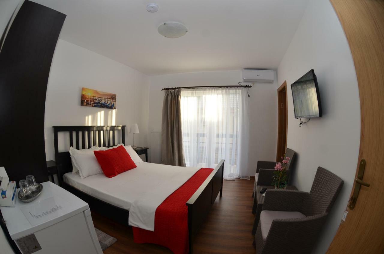 California Dreaming Hotell Năvodari Exteriör bild